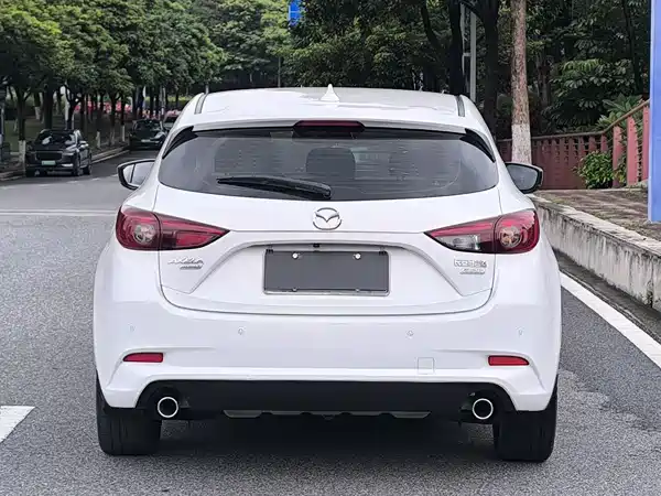 Mazda 3 Axela 2017