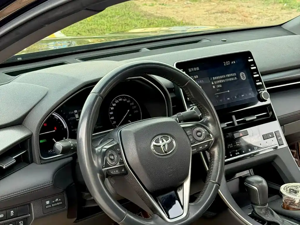 Toyota Avalon 2019 — фото 3