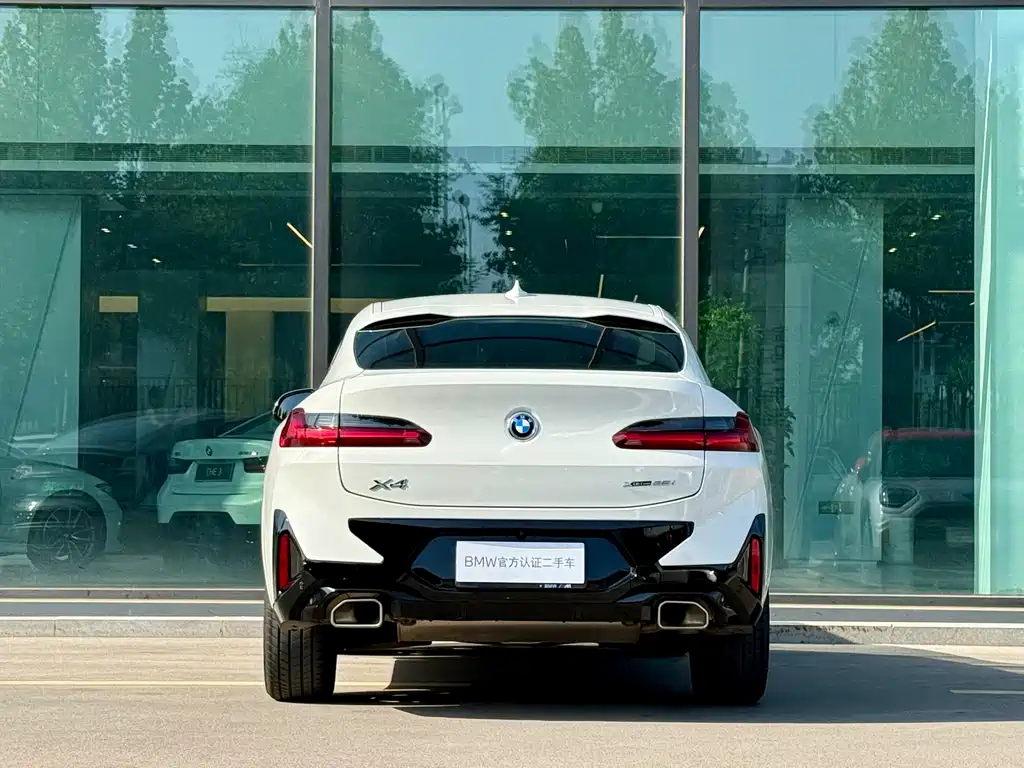 BMW X4 2022 — фото 6