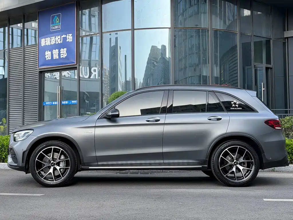 Mercedes-Benz GLC AMG 2023 — фото 5