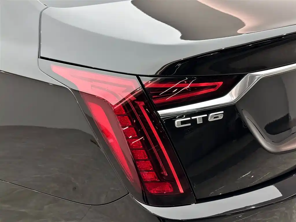 Cadillac CT6 2021 — фото 21