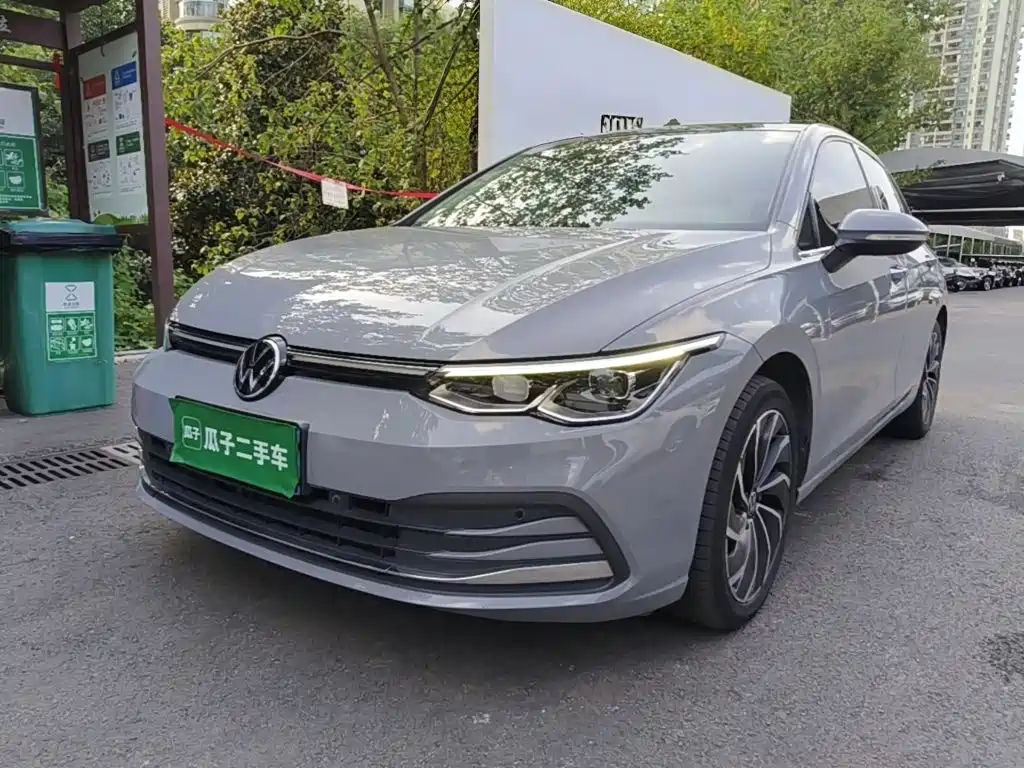 Volkswagen Golf 2022