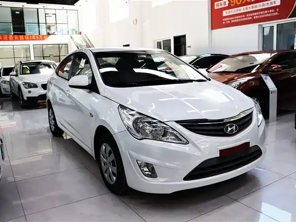 Hyundai Accent 2011