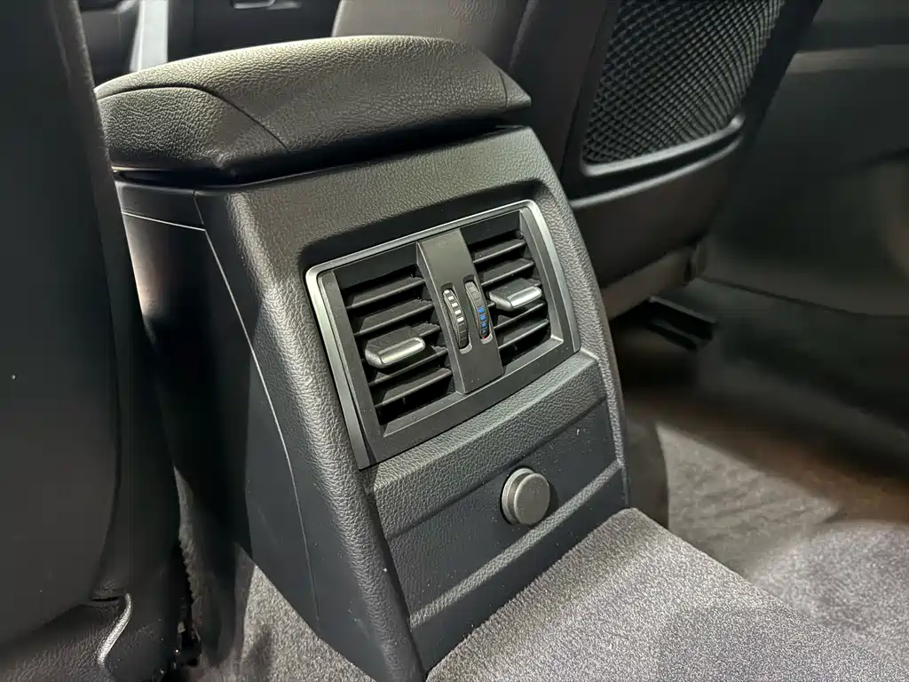 BMW 3 Series GT 2019 — фото 19