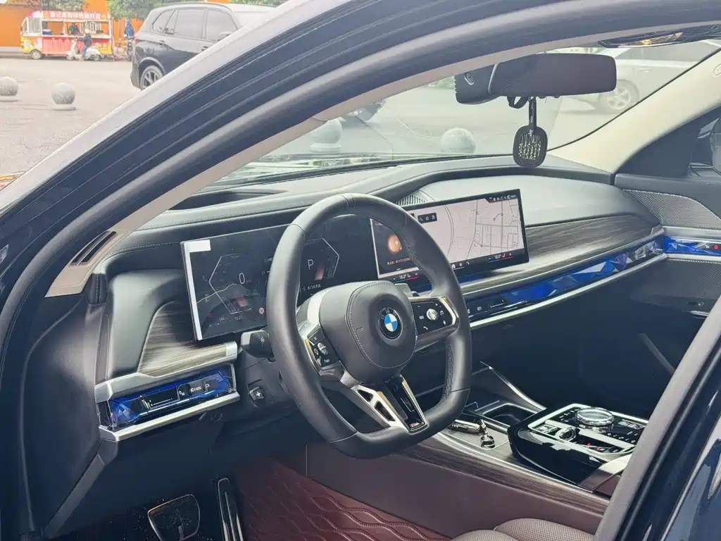 BMW 7 Series 2024 — фото 14