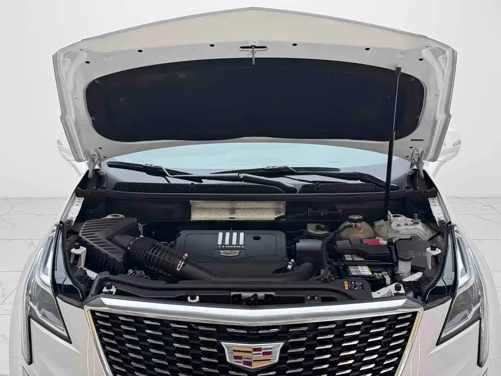 Cadillac XT5 2022 — фото 12