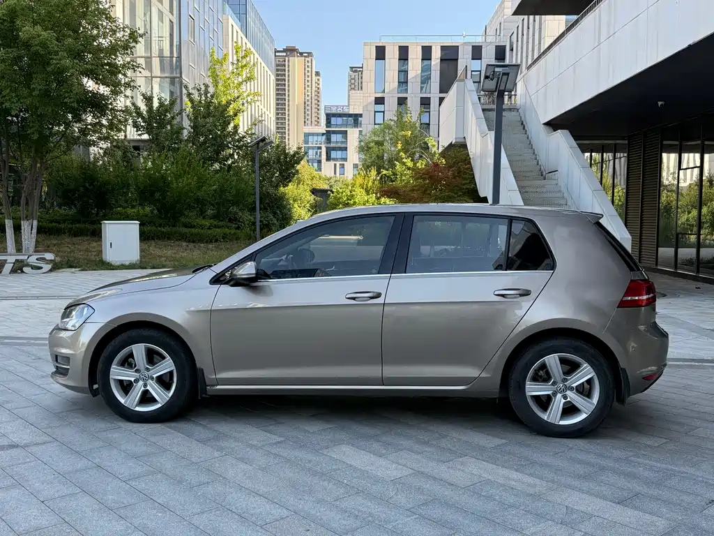 Volkswagen Golf 2014