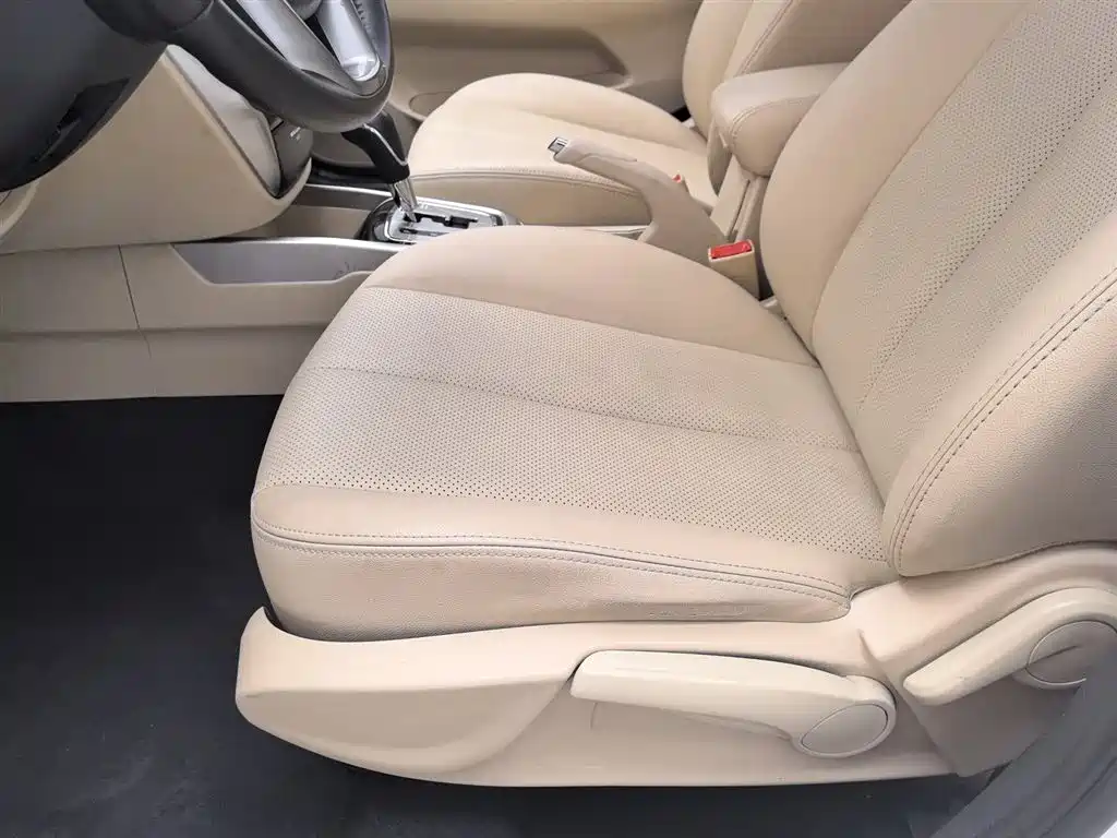 Changan Eado 2015 — фото 20