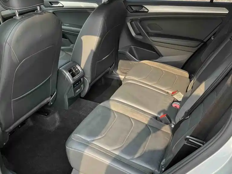 Volkswagen Tiguan L 2020 — фото 10