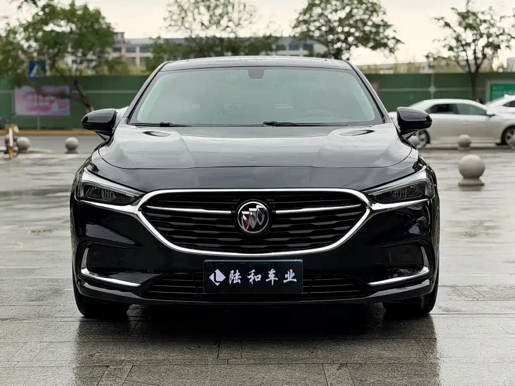 Buick LaCrosse 2022 — фото 2