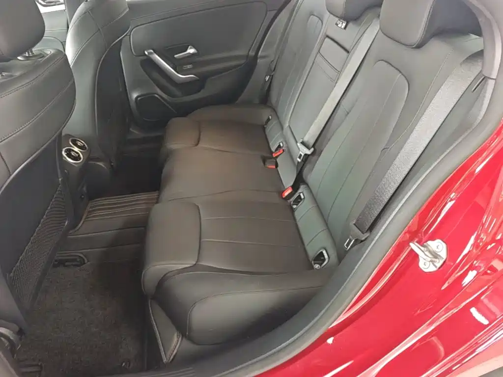 Mercedes-Benz A-Class 2021 — фото 17