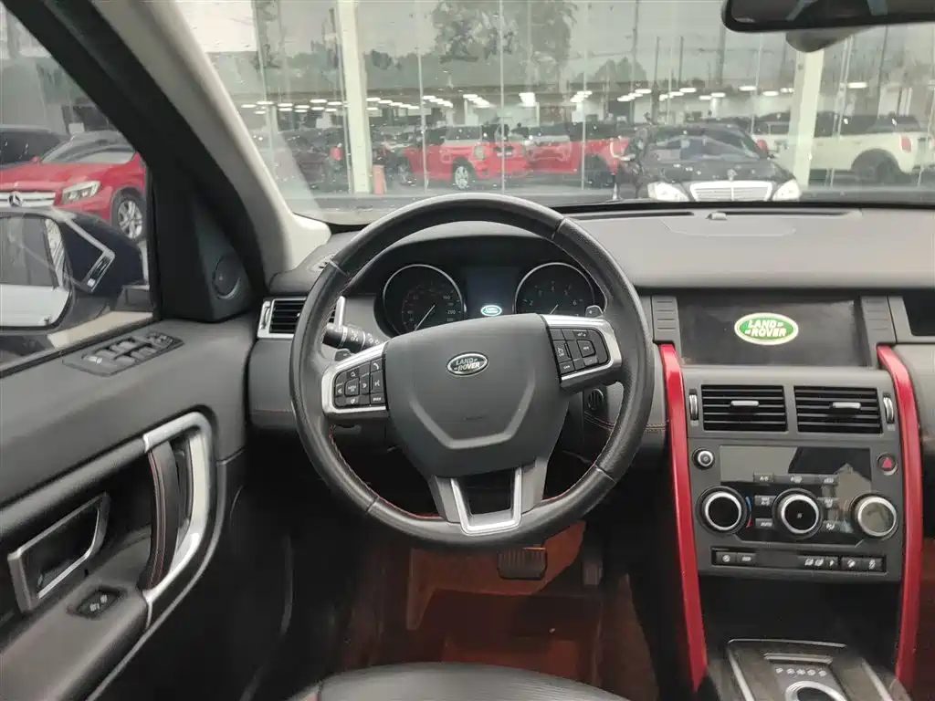 Land Rover Discovery Sport 2019 — фото 7