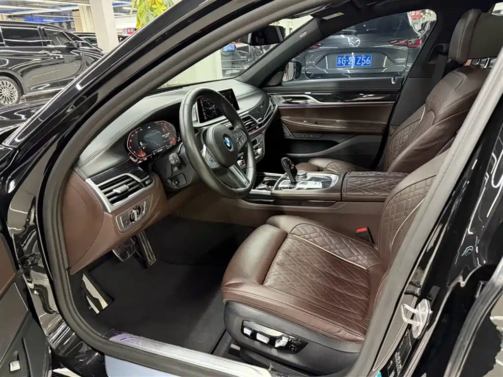 BMW 7 Series 2020 — фото 10