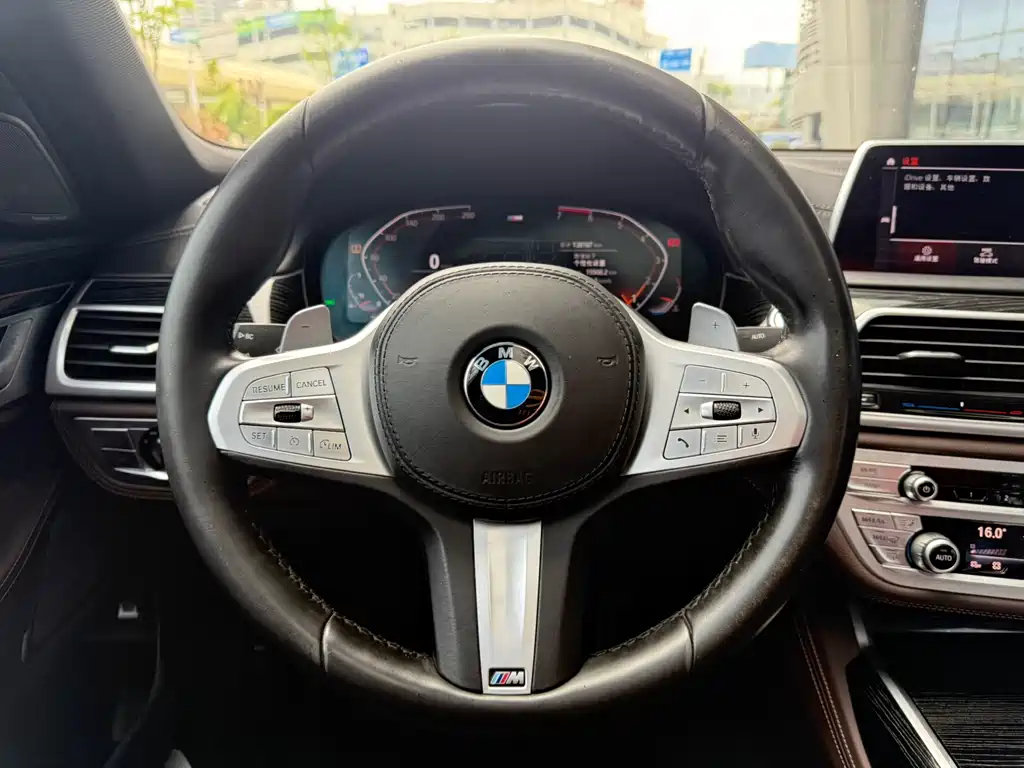 BMW 7 Series 2020 — фото 15