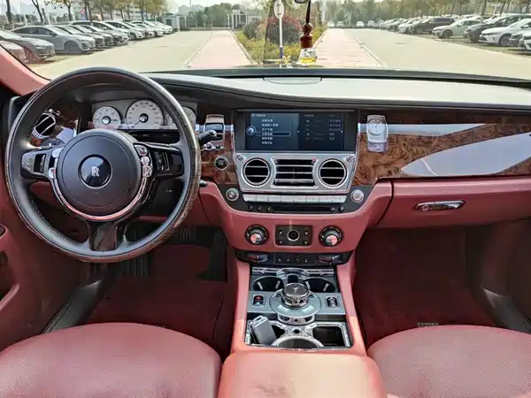 Rolls-Royce Ghost 2012