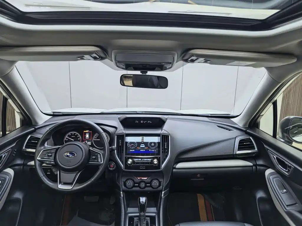 Subaru Forester 2022 — фото 19