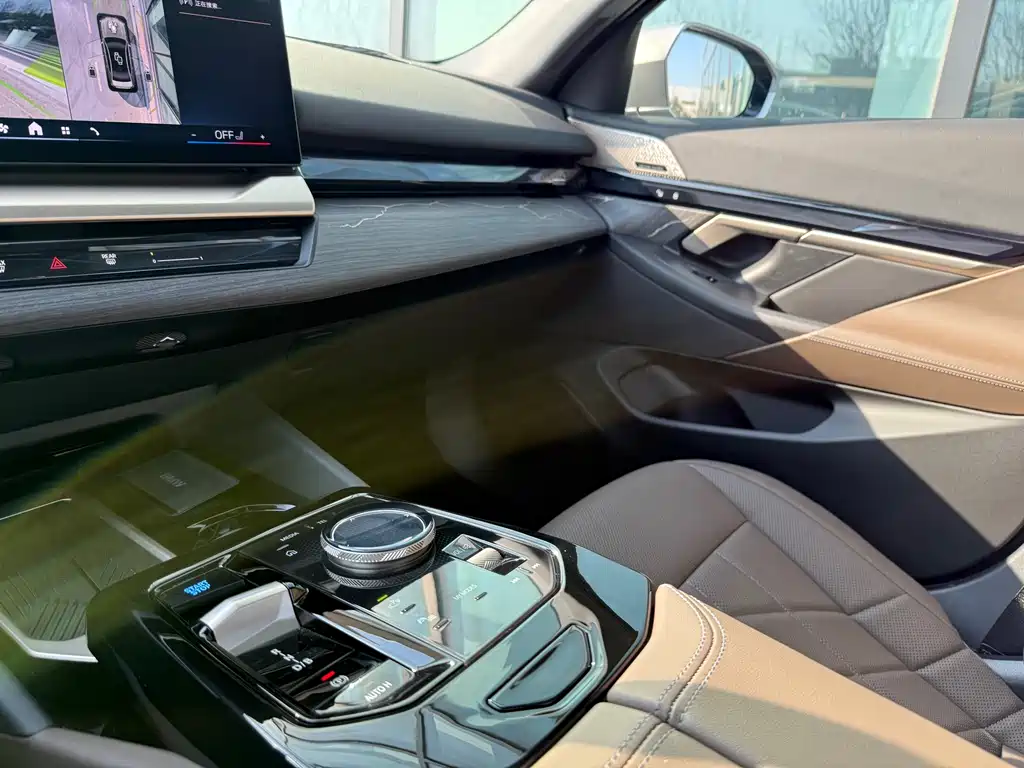 BMW i5 2026 — фото 20
