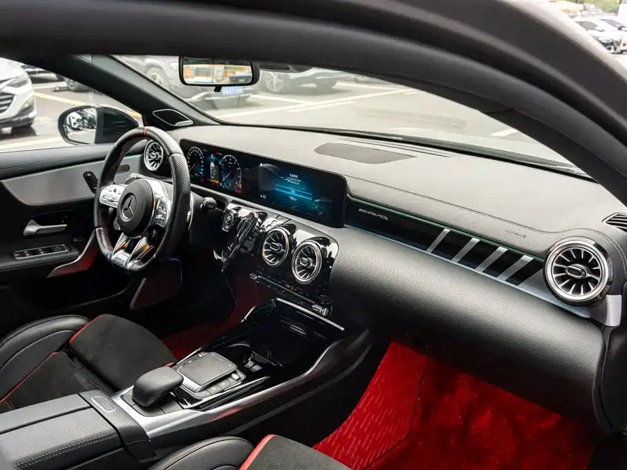 Mercedes-Benz A-Class AMG 2022 — фото 14