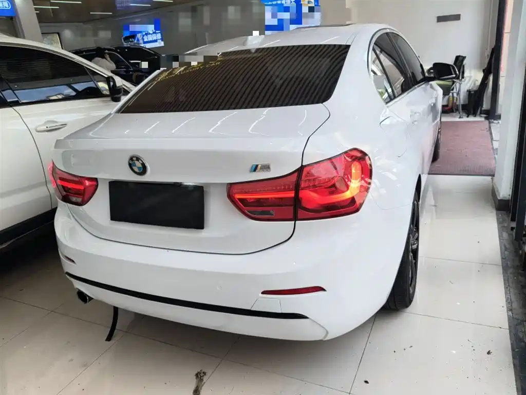 BMW 1 Series 2017 — фото 6