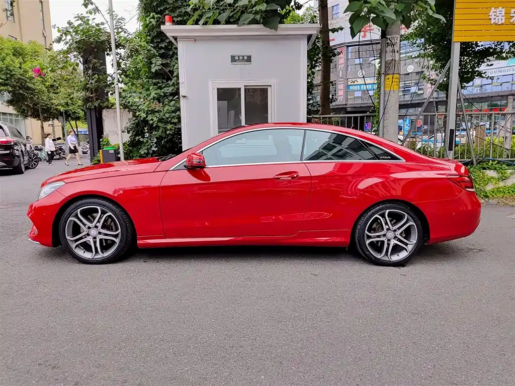 Mercedes-Benz E-Class 2016