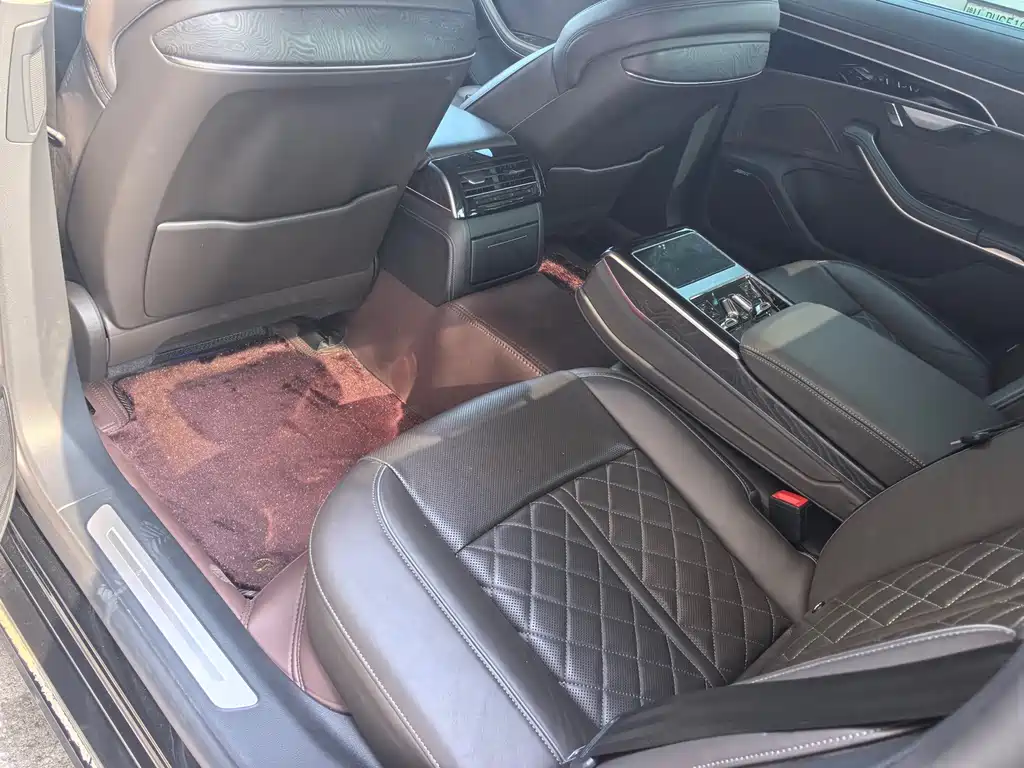 Audi A8 2023