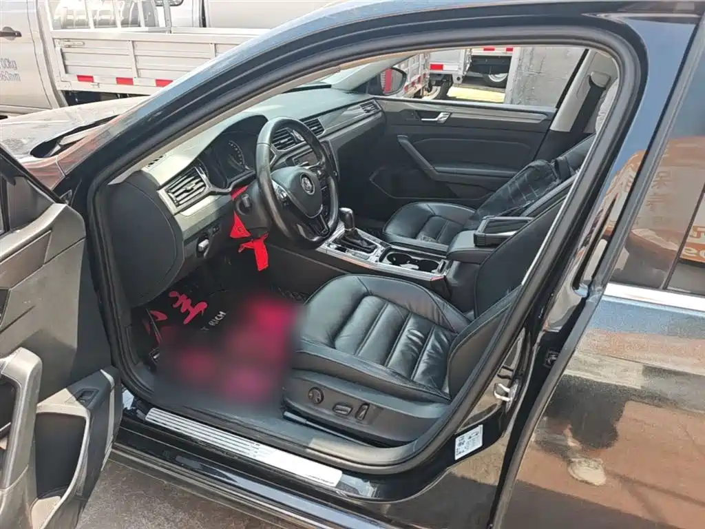 Volkswagen Passat 2019 — фото 15