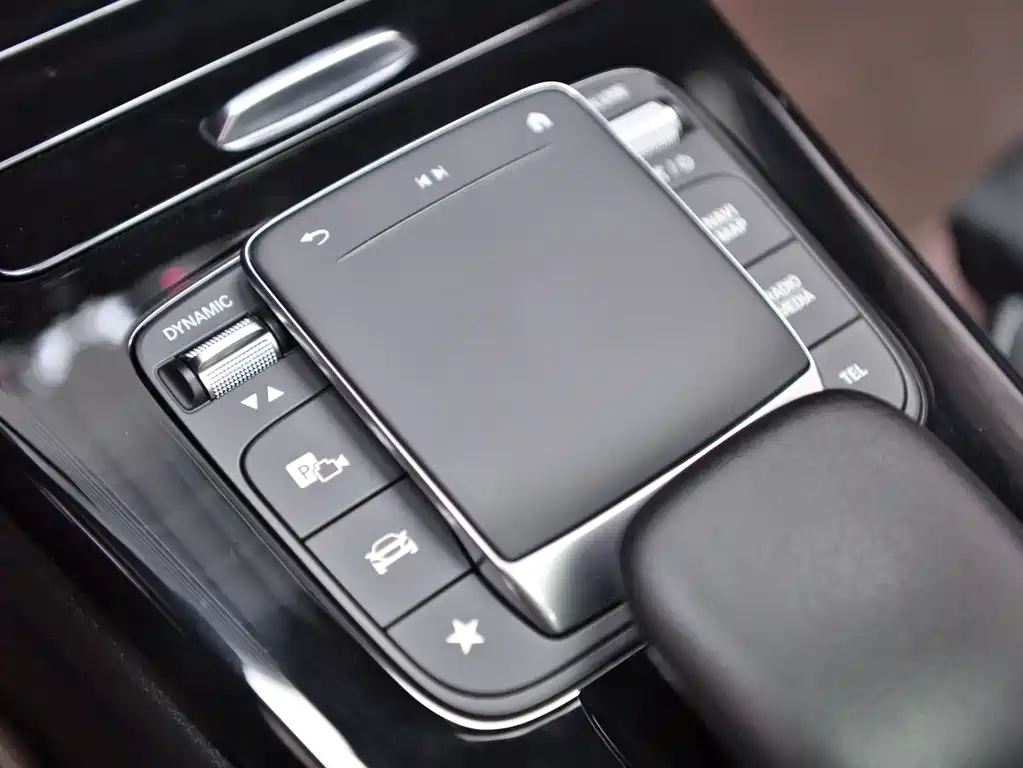 Mercedes-Benz A-Class 2023 — фото 10