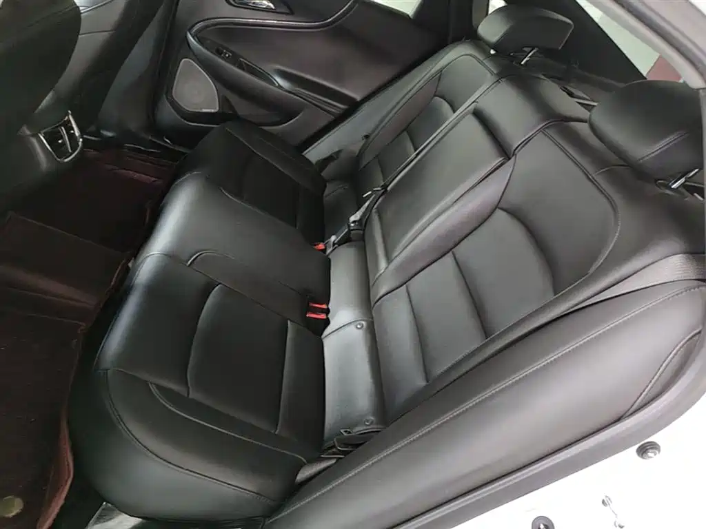 Chevrolet Malibu XL 2021 — фото 17