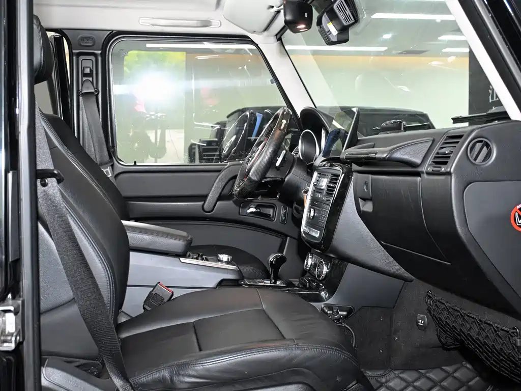 Mercedes-Benz G-Class 2017 — фото 17