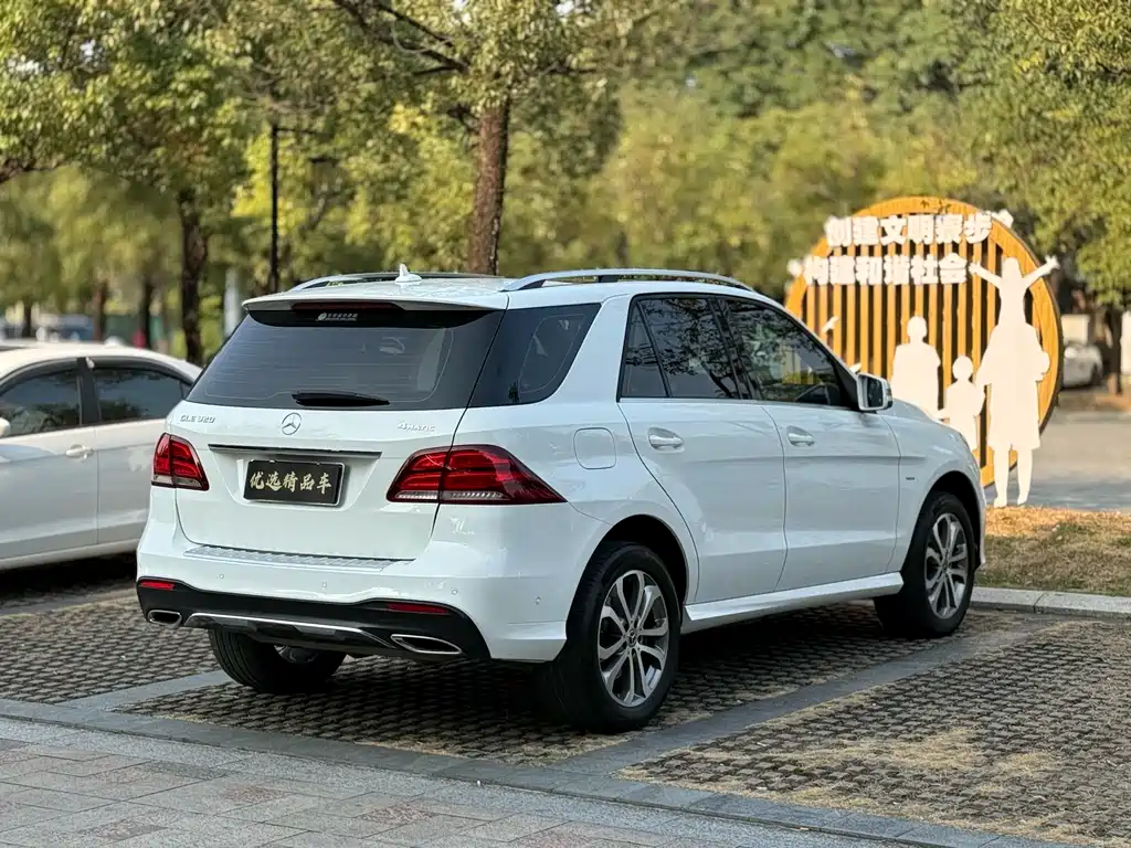 Mercedes-Benz GLE 2018 — фото 23