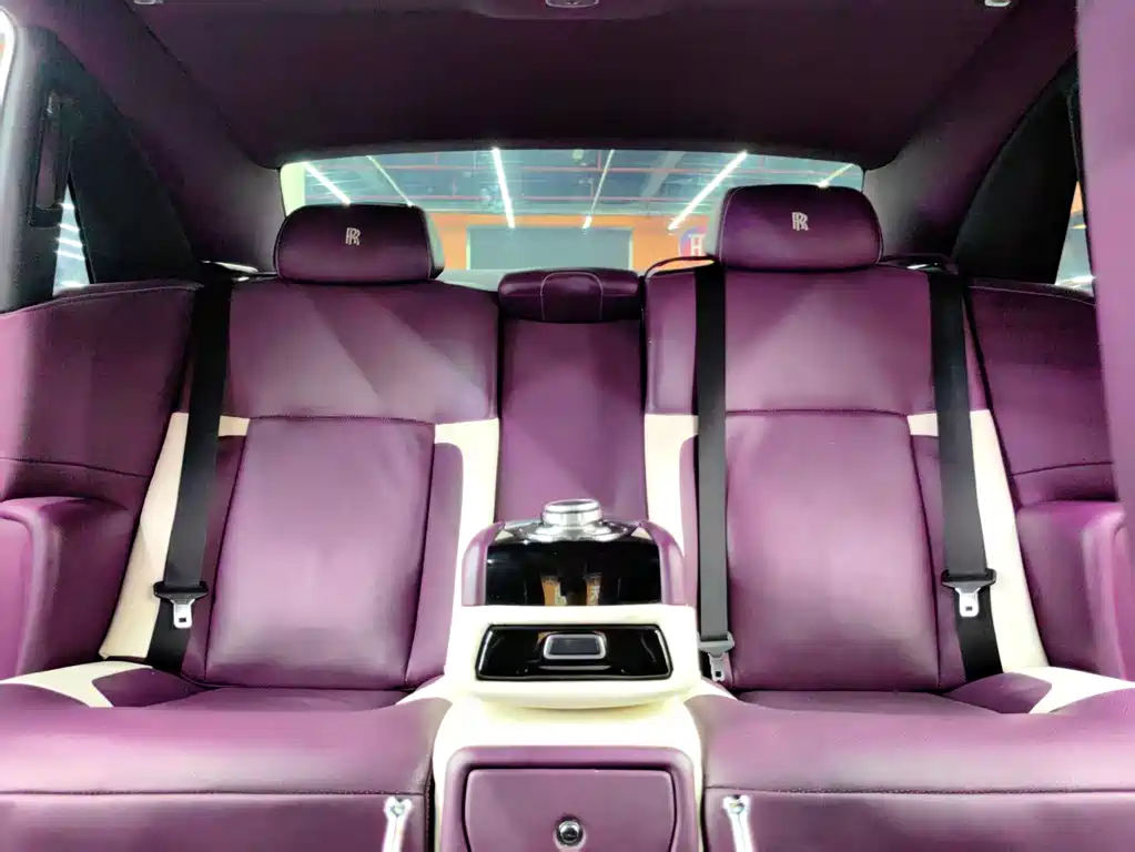 Rolls-Royce Ghost 2015 — фото 10