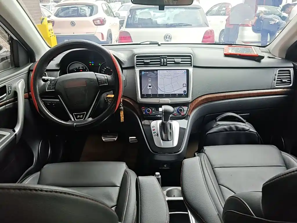 Haval H6 2015 — фото 10