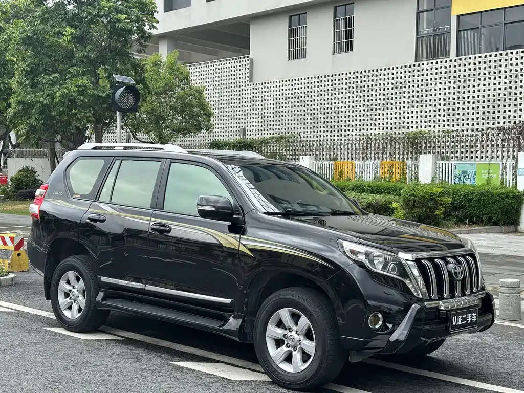 Toyota Prado 2014 — фото 4