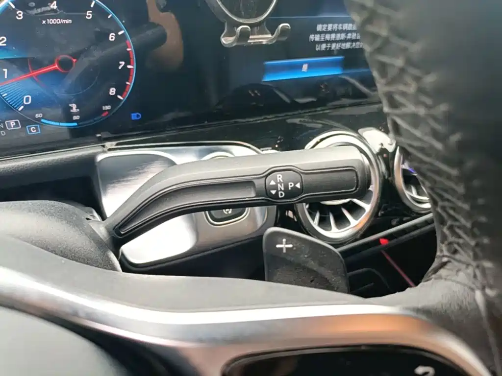Mercedes-Benz GLB 2021 — фото 14