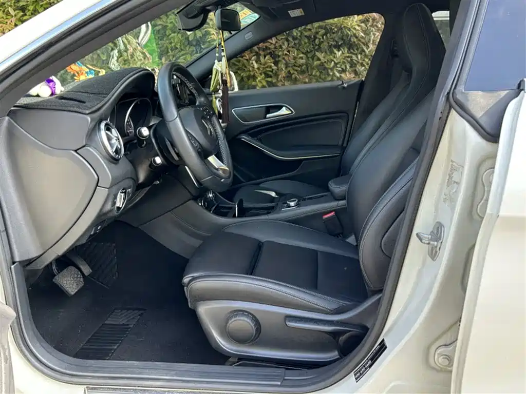 Mercedes-Benz CLA 2017 — фото 16