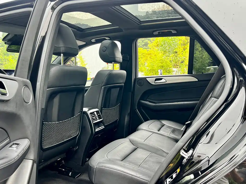 Mercedes-Benz GLE AMG 2018 — фото 15
