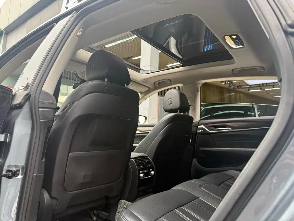 BMW 6 Series GT 2021 — фото 16