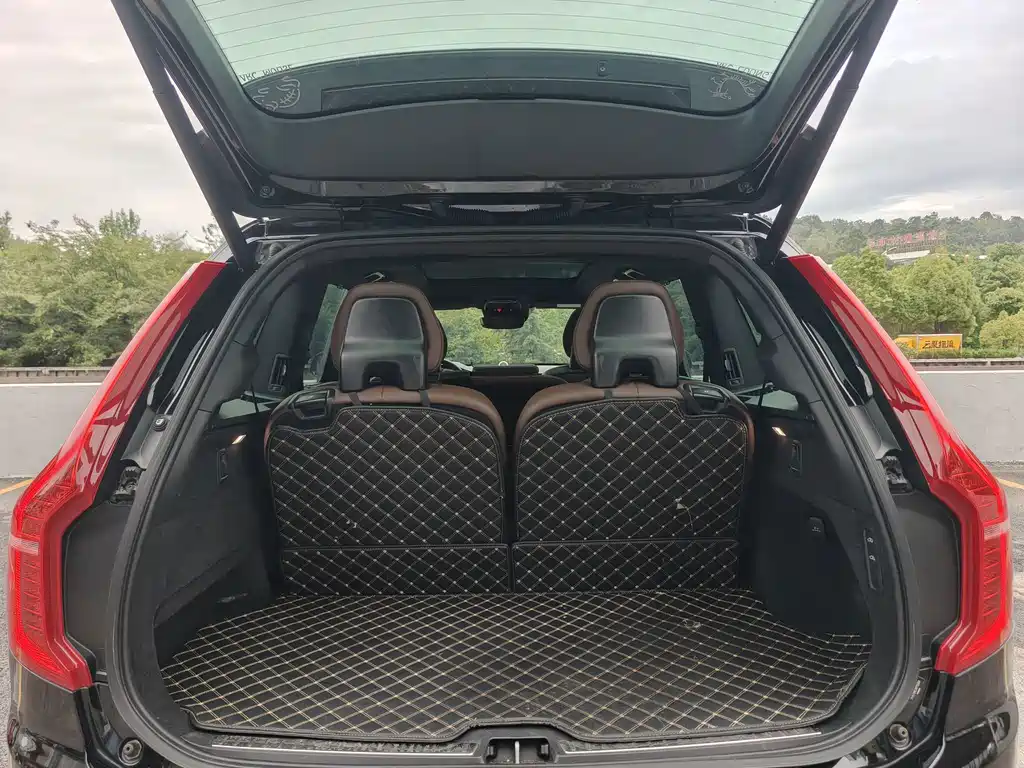 Volvo XC90 Plug-In Hybrid 2022 — фото 14