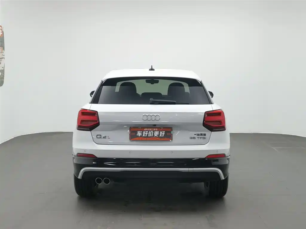 Audi Q2L 2019 — фото 4