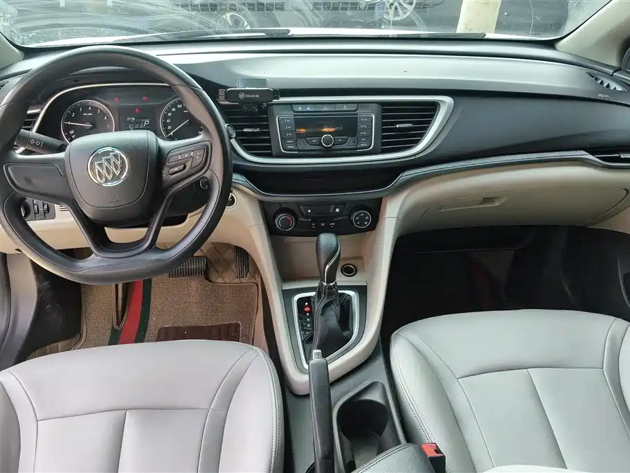 Buick Excelle 2017 — фото 12