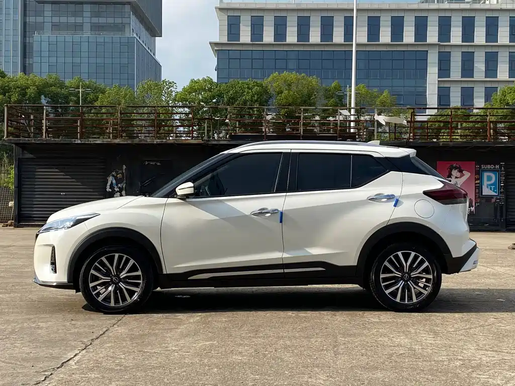 Nissan Kicks 2023 — фото 8