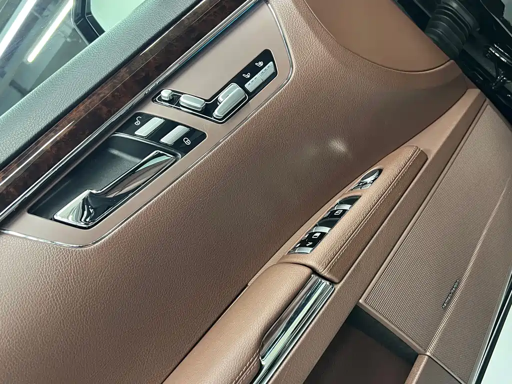 Mercedes-Benz S-Class 2011 — фото 9