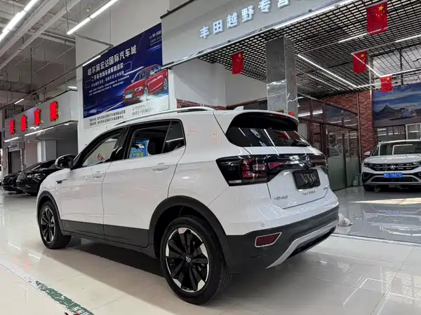 Volkswagen Tacqua 2021