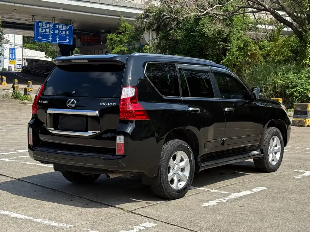 Lexus GX 2012 — фото 4