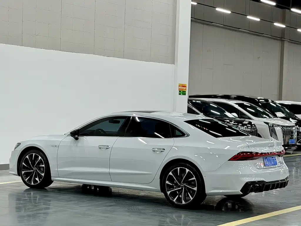 Audi A7L 2023 — фото 4