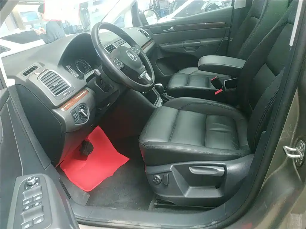 Volkswagen Sharan 2015 — фото 15
