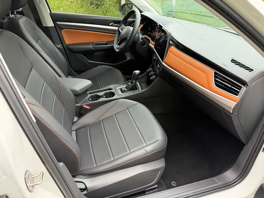 Volkswagen Bora 2023