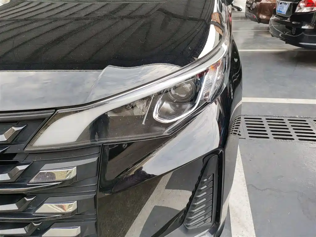 GAC Motor Trumpchi M6 2023 — фото 24