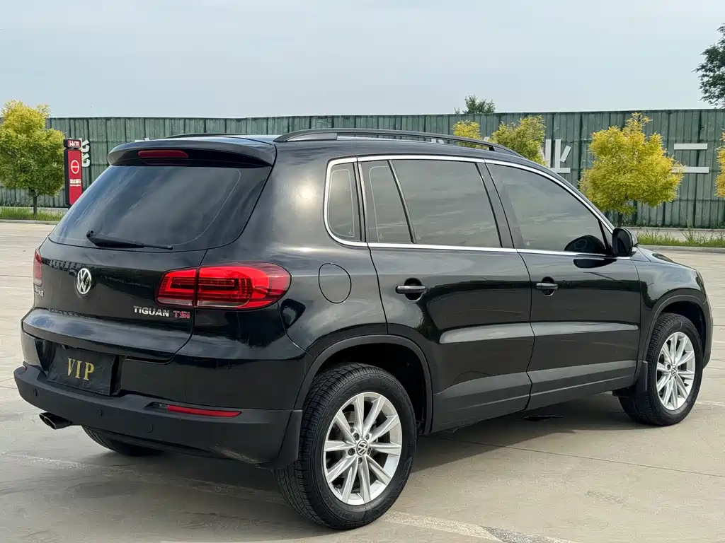 Volkswagen Tiguan 2015 — фото 20