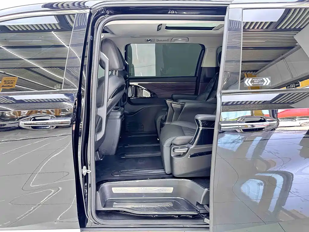GAC Motor Trumpchi M8 2024 — фото 9